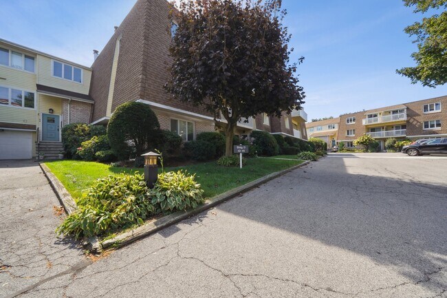 Foto del edificio - 61 Seaview Ave