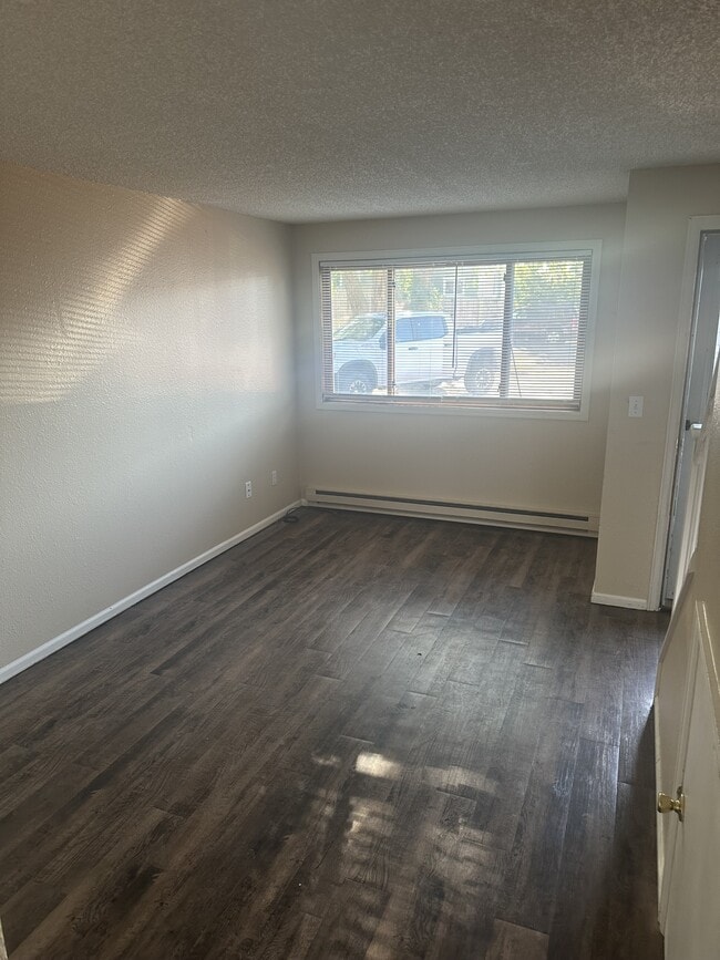 Building Photo - 4885 Basswood Dr