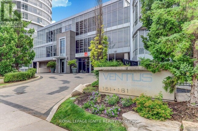 Building Photo - 151 Village Green Square