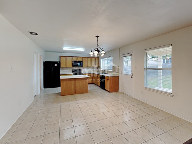 Foto del edificio - 2101 Hanakoa Falls Dr