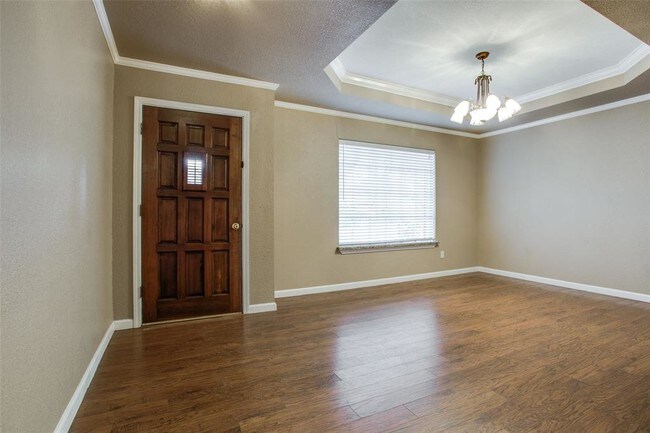 Building Photo - 1504 Aldridge Dr