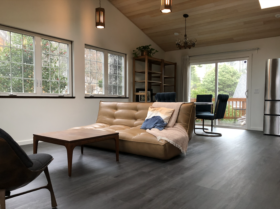 LIving room upstairs - 712 SW 28th St