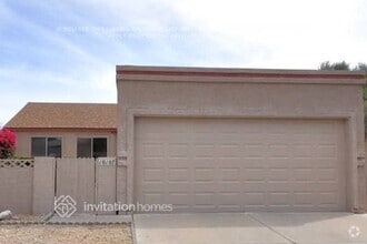 Building Photo - 10107 N 65th Ln