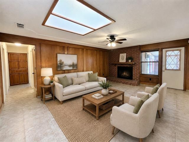 Foto del edificio - 3904 Woodbury Ct