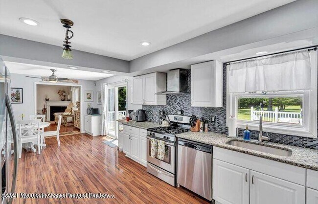 Foto del edificio - 2544 Whitesville Rd