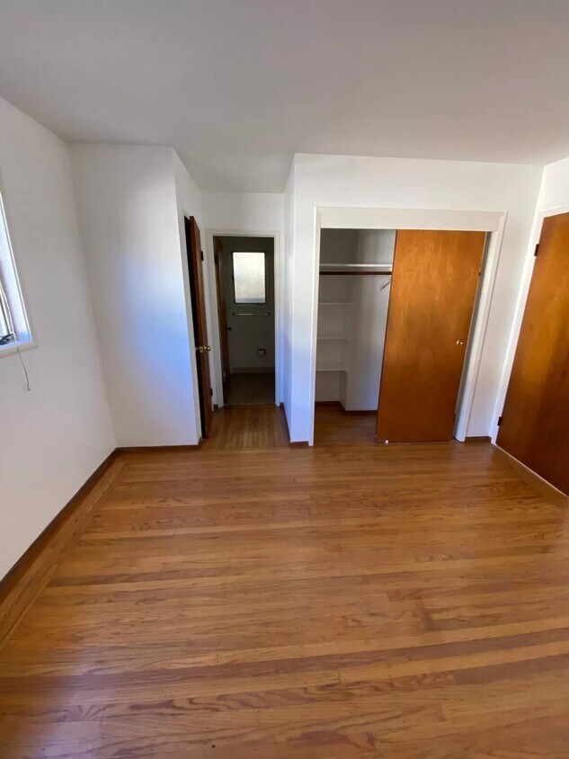 Bedroom - 49 Valencia Ave