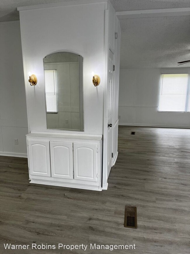 Building Photo - 4 br, 2 bath House - Richmond Hill Pkwy 600