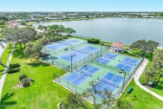 Building Photo - 7784 Emerald Cir