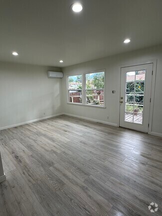 Building Photo - 6634 Gaviota Ave