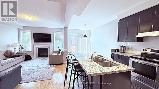 Building Photo - 24 Applegate Dr