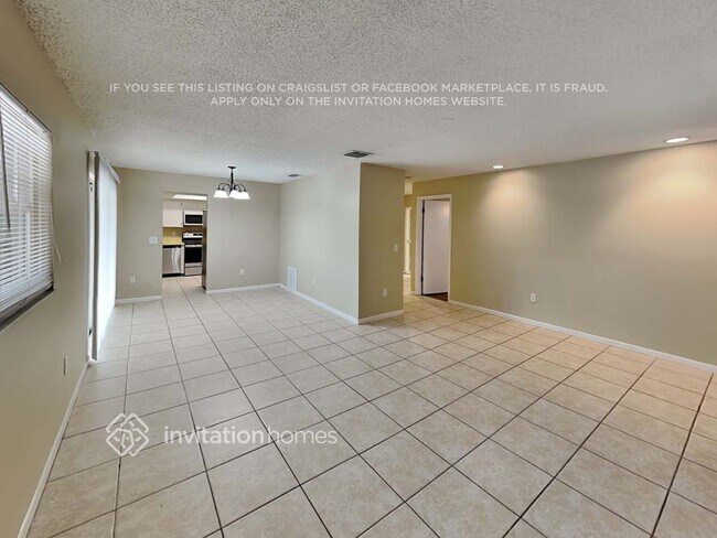 Foto del edificio - 713 Little Wekiva Rd