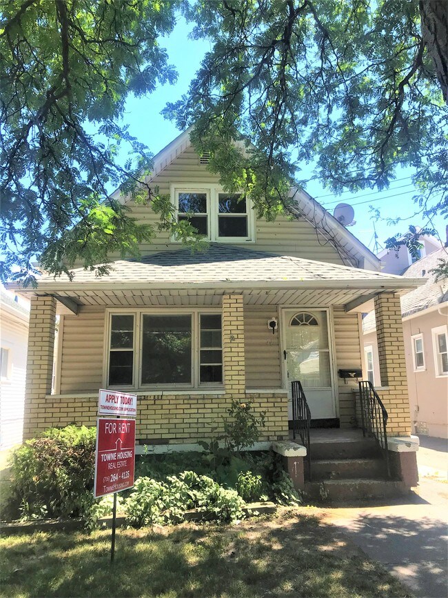 71 6th Ave, North Tonawanda, NY 14120 Townhouse for Rent in North