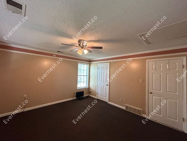 Building Photo - 5966 Mapletree Cove