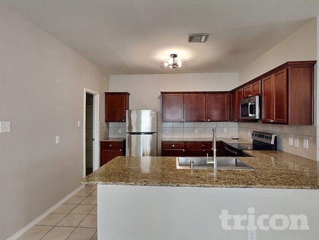 Building Photo - 2060 Brisbon St