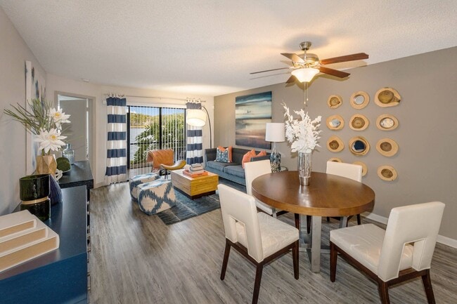 Interior Photo - Water's Edge Apartments