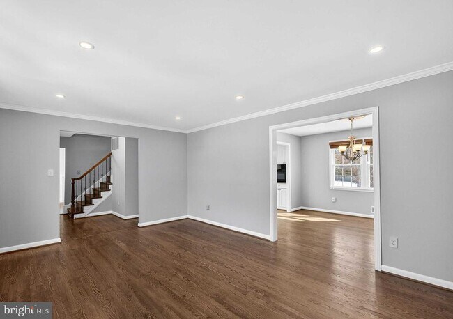 Foto del edificio - 9125 Donna Dean Dr