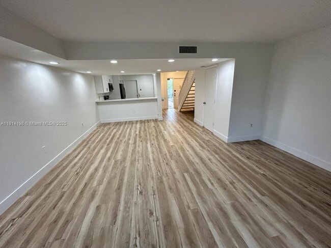 Building Photo - 1325 NW 124th Ave