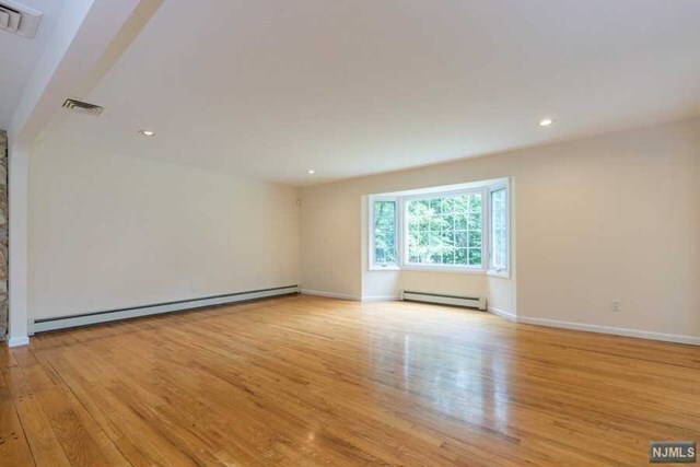 Building Photo - 462 Harriot Ave