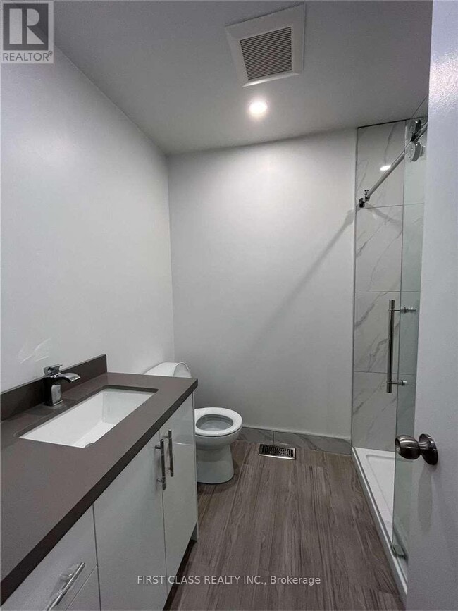 Building Photo - 2571 Palisander Ave