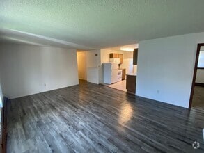 Building Photo - 2016 Dyke Ave