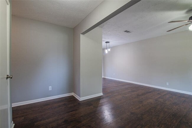 Foto del edificio - 17122 Blackhawk Blvd