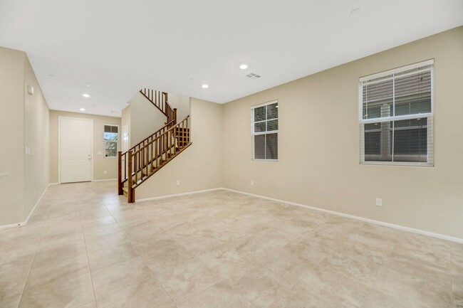 Building Photo - Gorgeous Inspirada home