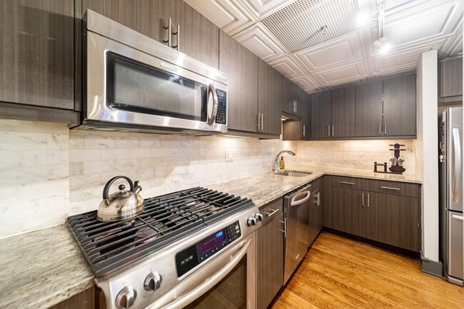 Building Photo - 227 Christopher Columbus Dr