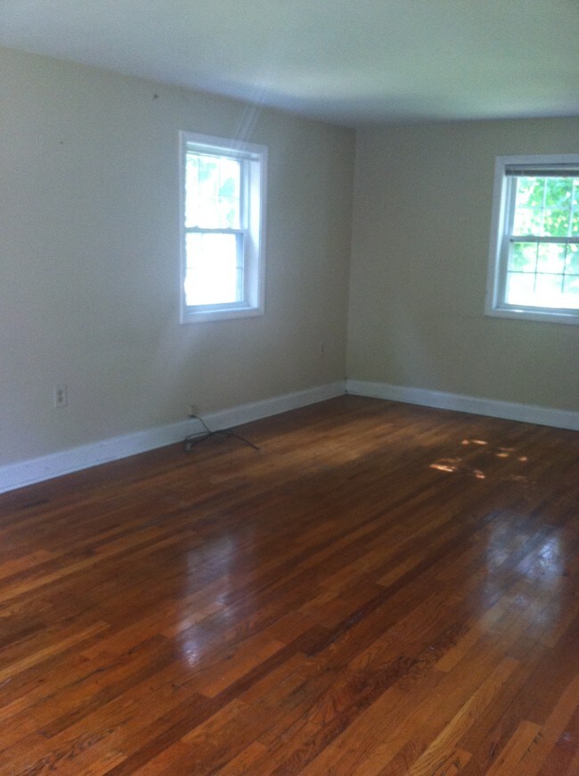 Foto del edificio - 6830 Meade St