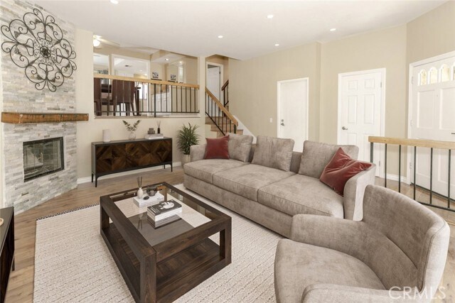 Foto principal - 20737 Roscoe Blvd