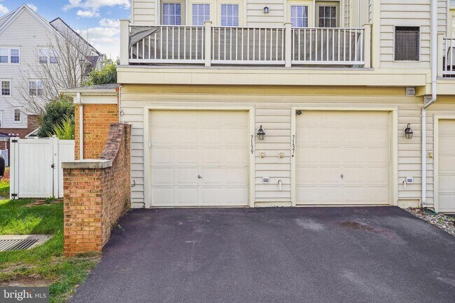 Foto del edificio - 7139 Little Thames Drive