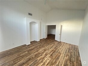 Building Photo - 135 Monteen Dr