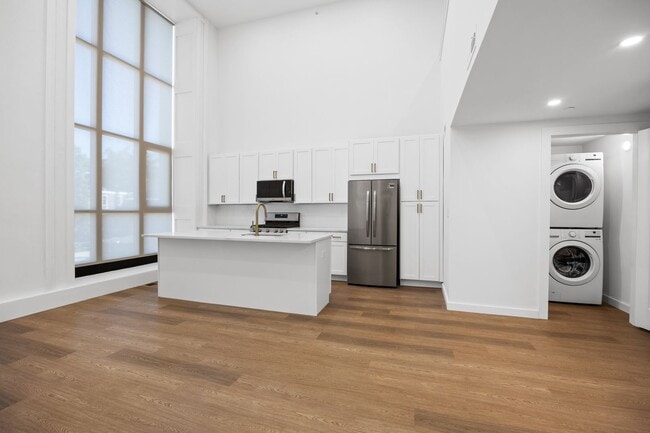 Building Photo - Jenkintown Bank & Trust Apartments