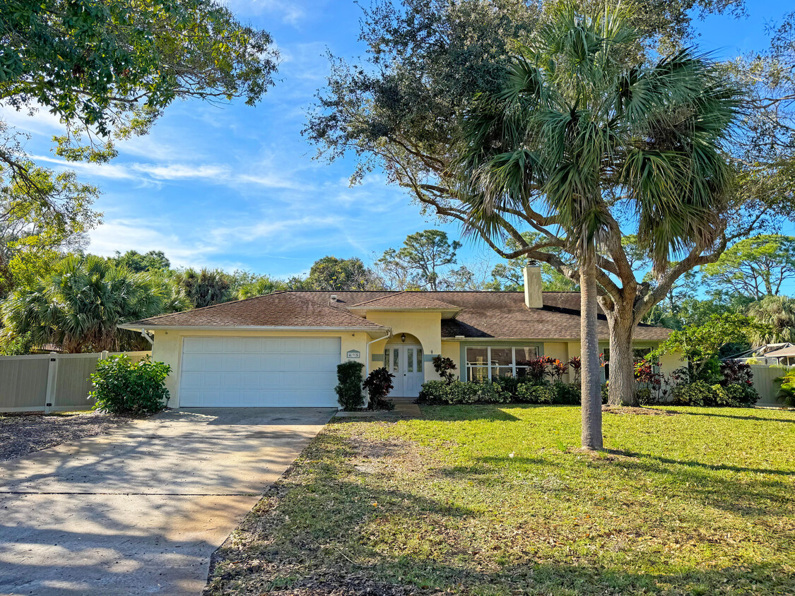 Foto principal - 495 11th Ct