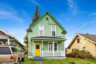 Building Photo - 1241 Grant St