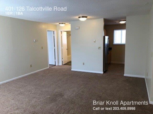 Foto del edificio - 401 Talcottville Rd