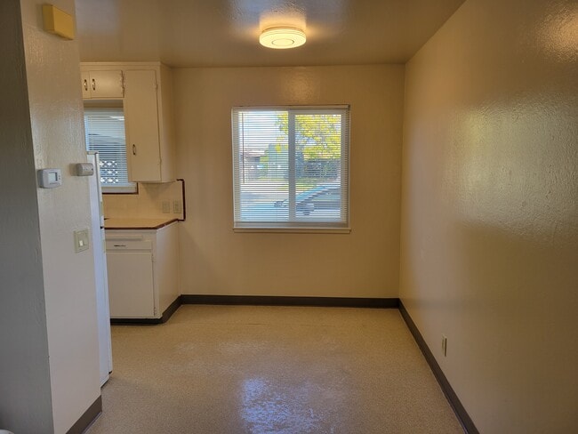 Building Photo - 791 Palma Dr