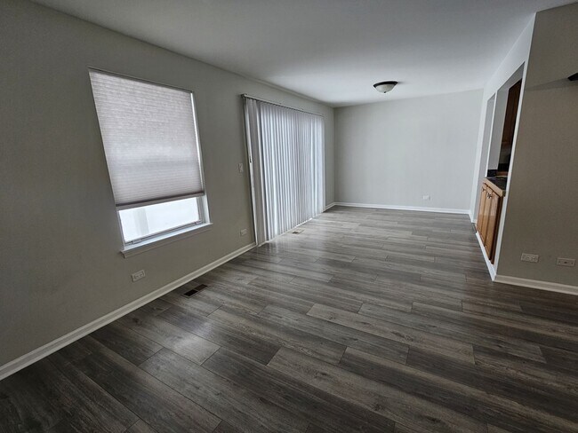 Foto del edificio - 1241 Bradwell Ln