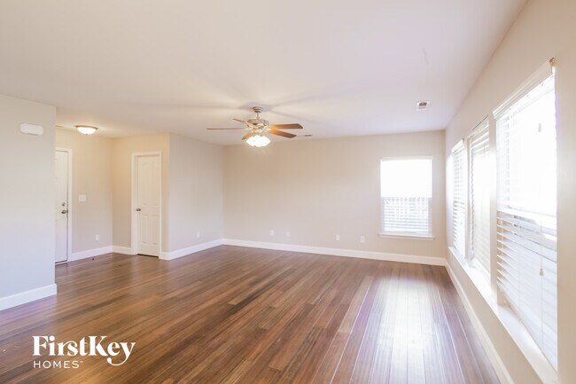 Foto del edificio - 7023 Lanier St