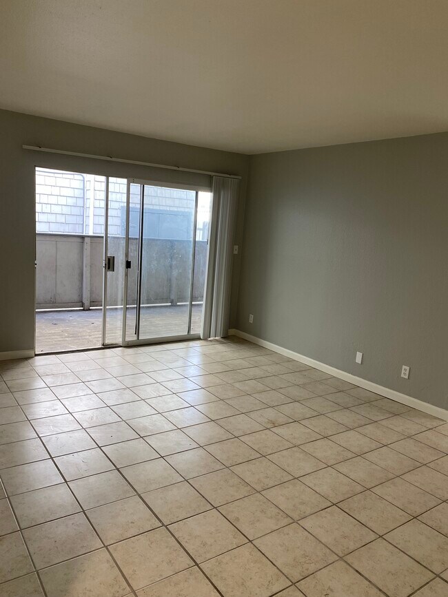 1250 S Brookhurst St Unit 1053, Anaheim, CA 92804 Condo for Rent in