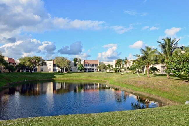 Building Photo - 2800 Fiore Way