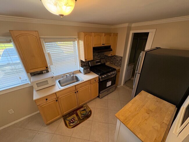 Foto del edificio - 318 Claremont Ave