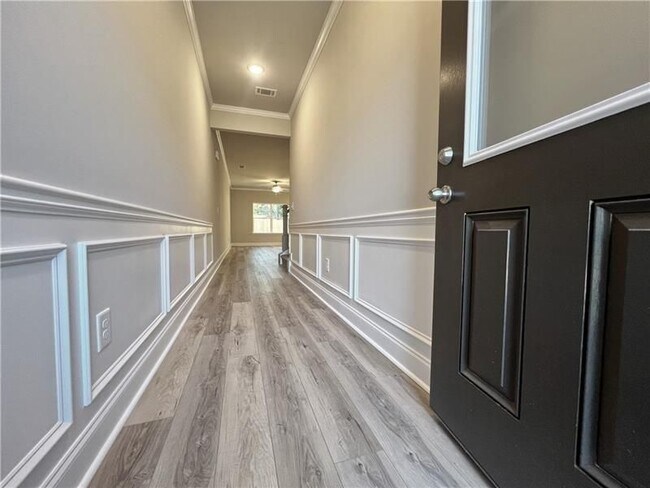 Foto del edificio - 5495 Rock Place Ct