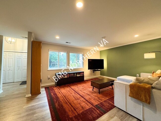 Building Photo - 1476 Greenmont Ct