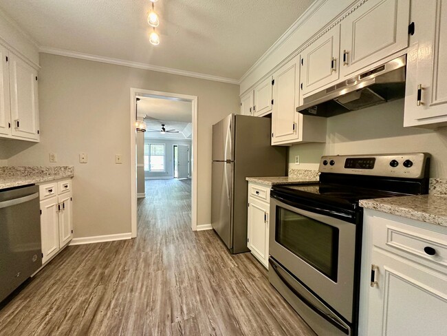 Foto del edificio - Newly Remodeled Duplex!