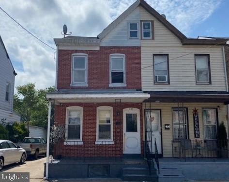 Building Photo - 453 Emory Ave