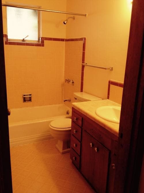 Building Photo - 1 bedroom in Seattle WA 98102