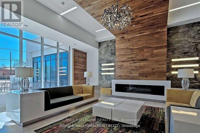 Photo du bâtiment - 7890-7890 Bathurst St