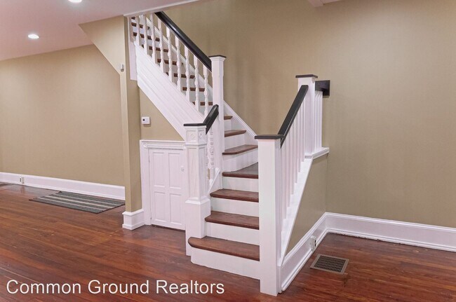 Foto del edificio - 4 br, 1.5 bath House - 252 N. 52nd St