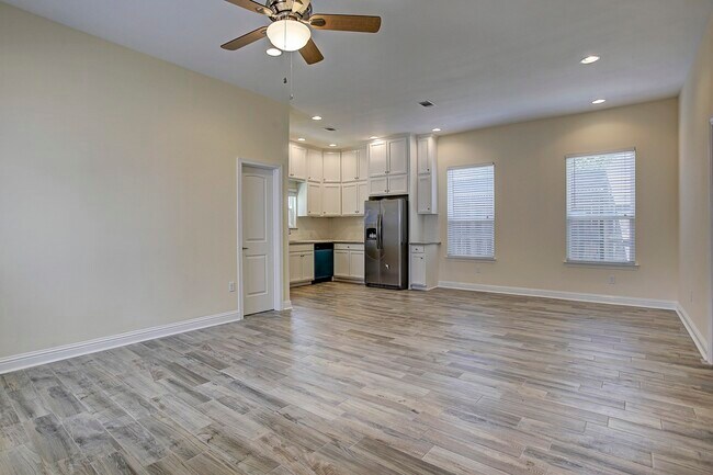 Foto del edificio - 1541 Ashland St
