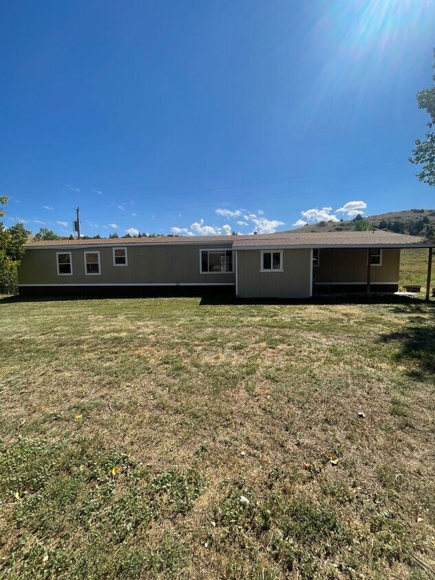 Primary Photo - 4701 Blue Creek Rd